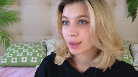 Adele online show from October 21, 9:58 am