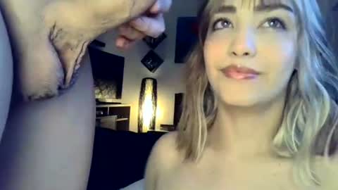 Lali  Milo online show from April 10, 1:00 am