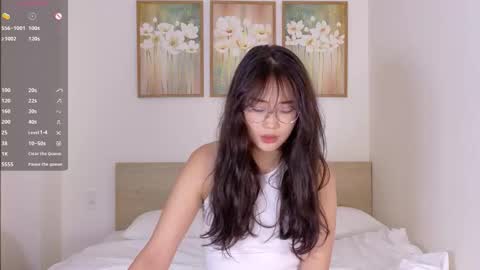 Polly online show from March 25, 9:16 am