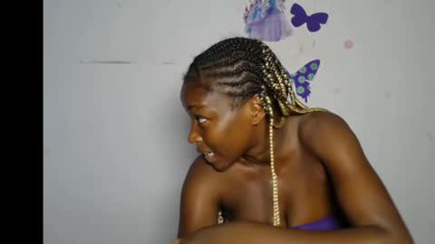 pinkykiki_247 online show from January 17, 7:44 pm