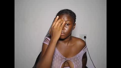 pinkykiki_247 online show from November 14, 9:38 pm