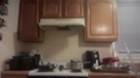 Snapshot of pirdybirdyxo chatting on February 13, 10:43 pm pirdybirdyxo online show from February 13, 10:43 pm