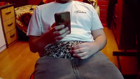 pisceslost online show from June 3, 2:47 am