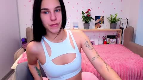 Molly online show from May 23, 8:21 am