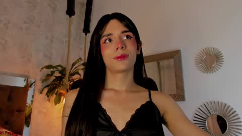 Snapshot of pixy_20 chatting on March 10, 3:56 am cris online show from March 10, 3:56 am