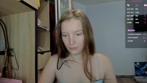 Snapshot of playful_mary chatting on September 25, 8:32 am Masha online show from September 25, 8:32 am