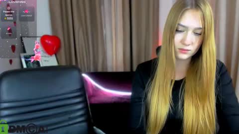 Sophie online show from February 20, 3:45 am