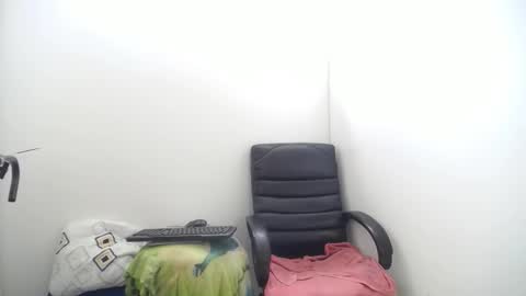 playfullpaulina online show from March 7, 3:45 pm