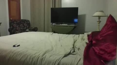 playinaroundwithmyself online show from November 16, 1:18 am