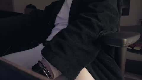 Snapshot of plboy23 chatting on March 3, 6:24 pm Hello ask me . Im glad to see you here in my room. Welcome PVT is open online show from March 3, 6:24 pm