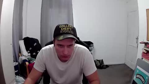 plkrisztian online show from October 8, 7:36 am