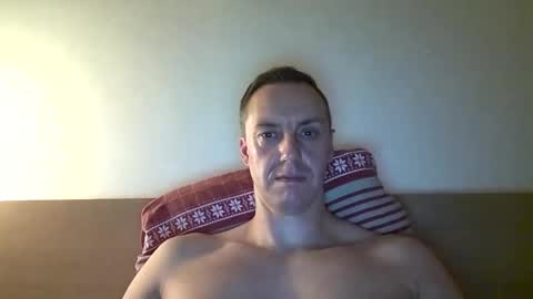 Snapshot of ploki2000 chatting on January 2, 8:35 pm Kevin online show from January 2, 8:35 pm