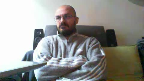 plu07f3520 online show from January 8, 10:15 am