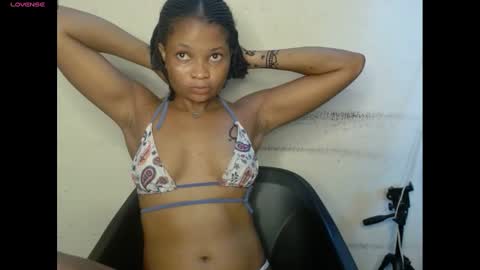 plumnjuicyx online show from March 11, 6:08 am