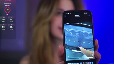 Snapshot of plump_bums chatting on October 3, 2:43 am Ari online show from October 3, 2:43 am