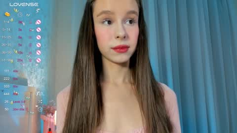 Sophie online show from December 4, 6:00 pm