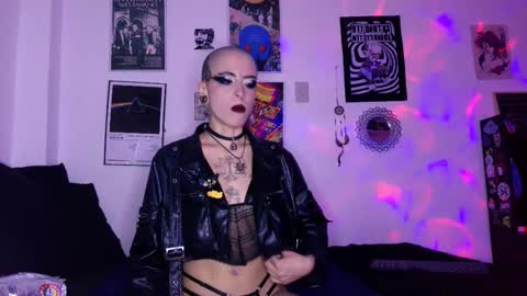    online show from October 24, 3:07 am