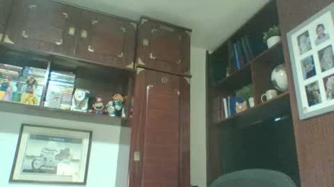 pocoyotop online show from March 1, 9:59 pm