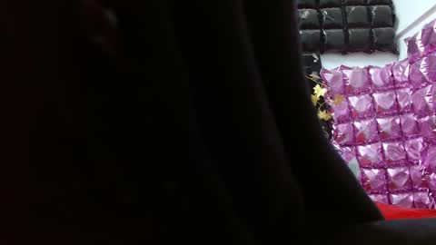 Snapshot of poisondost_hot chatting on September 24, 12:12 pm Aleja online show from September 24, 12:12 pm