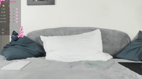 Holy Blonde online show from October 6, 10:55 am