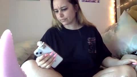 sweet angel baby  online show from April 17, 1:13 pm