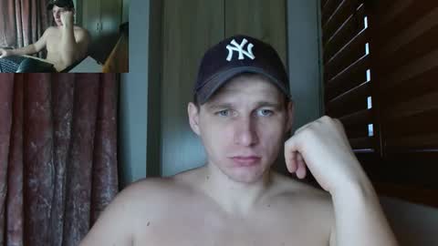 Poliglotjoe2 online show from March 30, 4:12 am