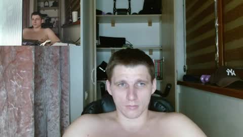 Poliglotjoe2 online show from May 15, 2:31 am