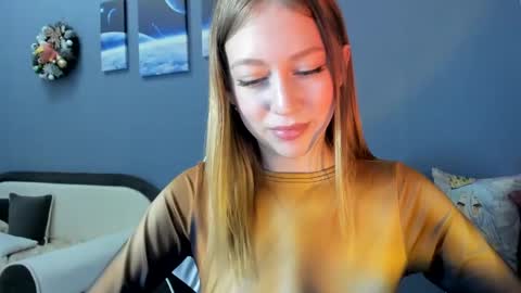 Snapshot of polihoney chatting on January 12, 4:29 pm Polina online show from January 12, 4:29 pm