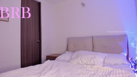 Polly online show from December 13, 9:43 pm