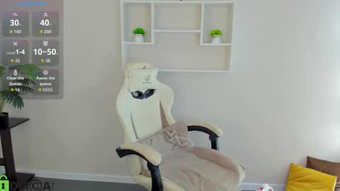 Polly online show from November 2, 1:16 am