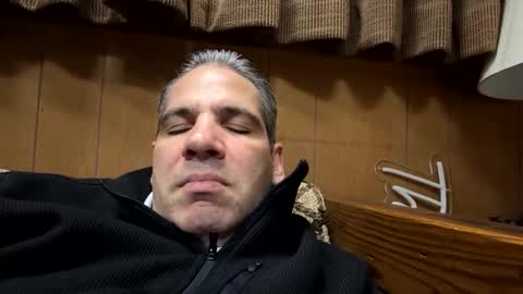 Snapshot of ponchynyc chatting on October 27, 1:49 am PONCH online show from October 27, 1:49 am