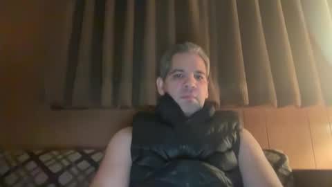 Snapshot of ponchynyc chatting on February 8, 6:01 am PONCH online show from February 8, 6:01 am