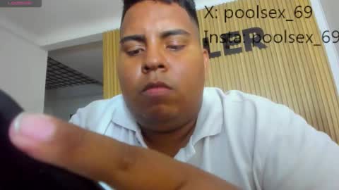 Snapshot of poolsexx_69 chatting on October 21, 12:49 am poolsexx_69 online show from October 21, 12:49 am