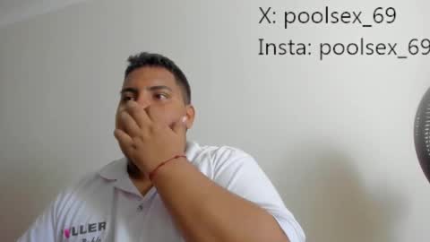 Snapshot of poolsexx_69 chatting on September 30, 6:07 pm poolsexx_69 online show from September 30, 6:07 pm