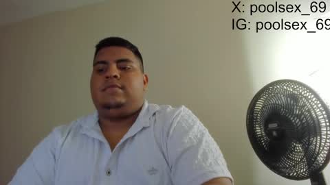Snapshot of poolsexx_69 chatting on September 13, 6:54 pm poolsexx_69 online show from September 13, 6:54 pm