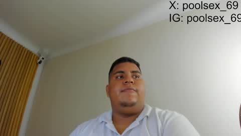 Snapshot of poolsexx_69 chatting on September 9, 11:27 pm poolsexx_69 online show from September 9, 11:27 pm