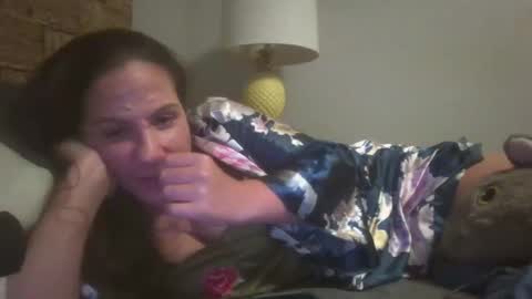 Snapshot of pooncahantits chatting on December 30, 4:31 am Emily at Home online show from December 30, 4:31 am