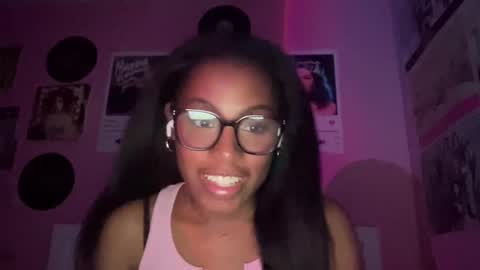 Snapshot of popasprincess chatting on December 18, 3:04 am princess online show from December 18, 3:04 am