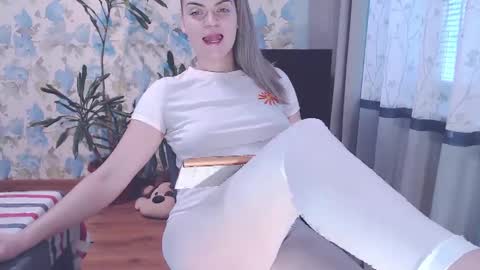 popkornmolli online show from January 11, 1:11 pm