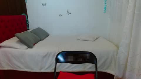 porcelainlux online show from March 2, 5:25 pm