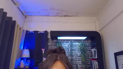 DivaGray online show from March 4, 5:21 am