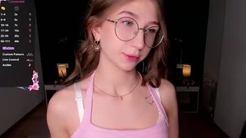 Elizabeth online show from February 12, 7:50 pm