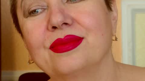 LADY POSH online show from February 10, 8:23 pm