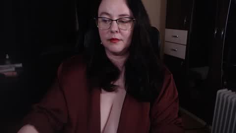 Snapshot of posh_mistress chatting on October 1, 6:12 am PoshMistres online show from October 1, 6:12 am