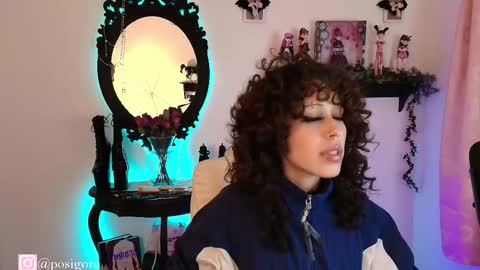 Snapshot of posigore chatting on October 22, 1:42 am Anna Goth independient model online show from October 22, 1:42 am