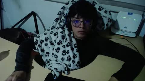 powerfulzeus2 online show from October 29, 3:08 am