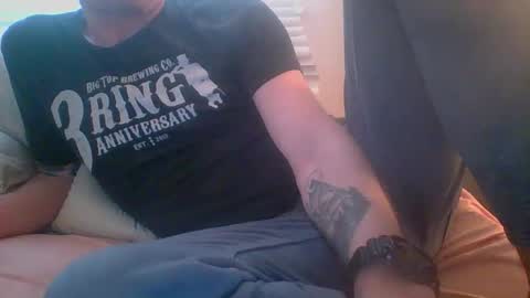 powthunder85 online show from April 19, 8:55 pm