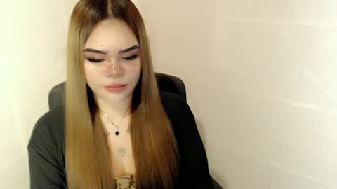 MAXXINE online show from March 3, 7:26 am