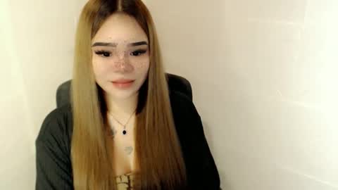 MAXXINE online show from February 28, 4:27 am