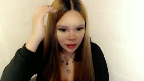 MAXXINE online show from November 5, 5:42 am